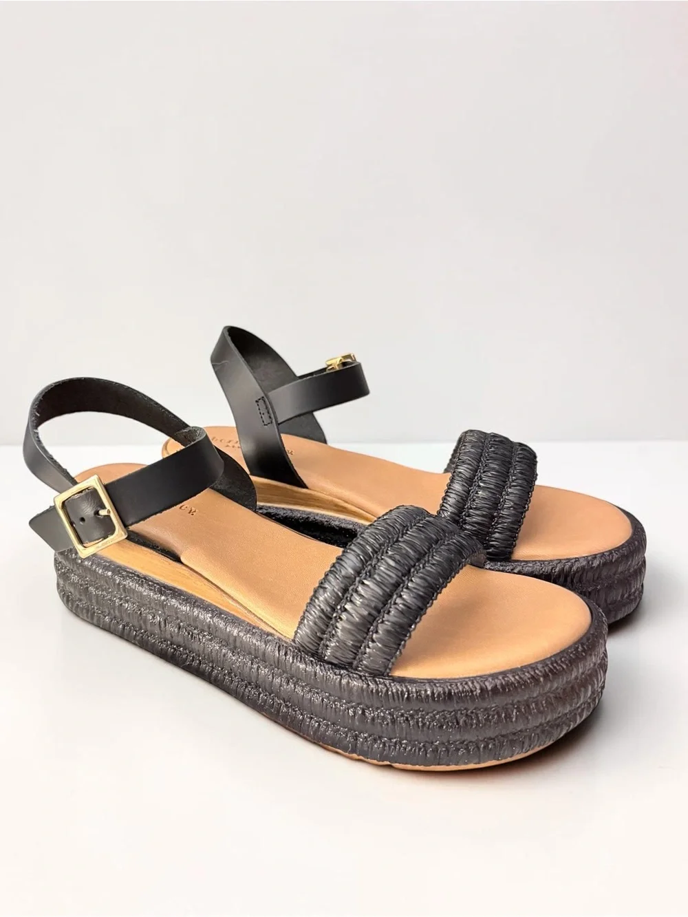Bernie Mev Premium Made in Italy Black Raffia Leather Platform Sandals RARE